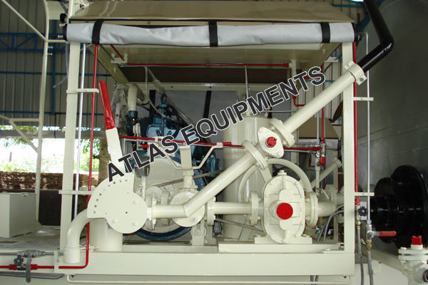 6 TONS BITUMEN SPRAYER FOR SALE LIBYA