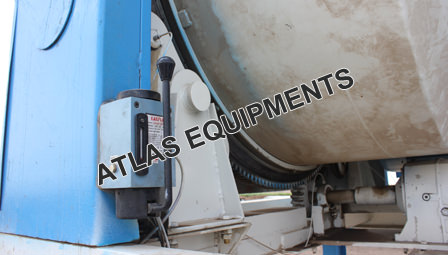 LUBRICATION SYSTEM FOR MIXING DRUM